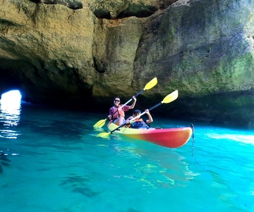 Portimão: Kayak Tour of Benagil Caves