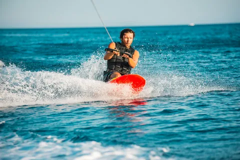 Super Paradise Beach : Expérience de Kneeboarding