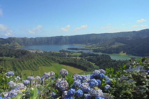 From Ponta Delgada: Sete Cidades Walk, Tasting and Kayaking