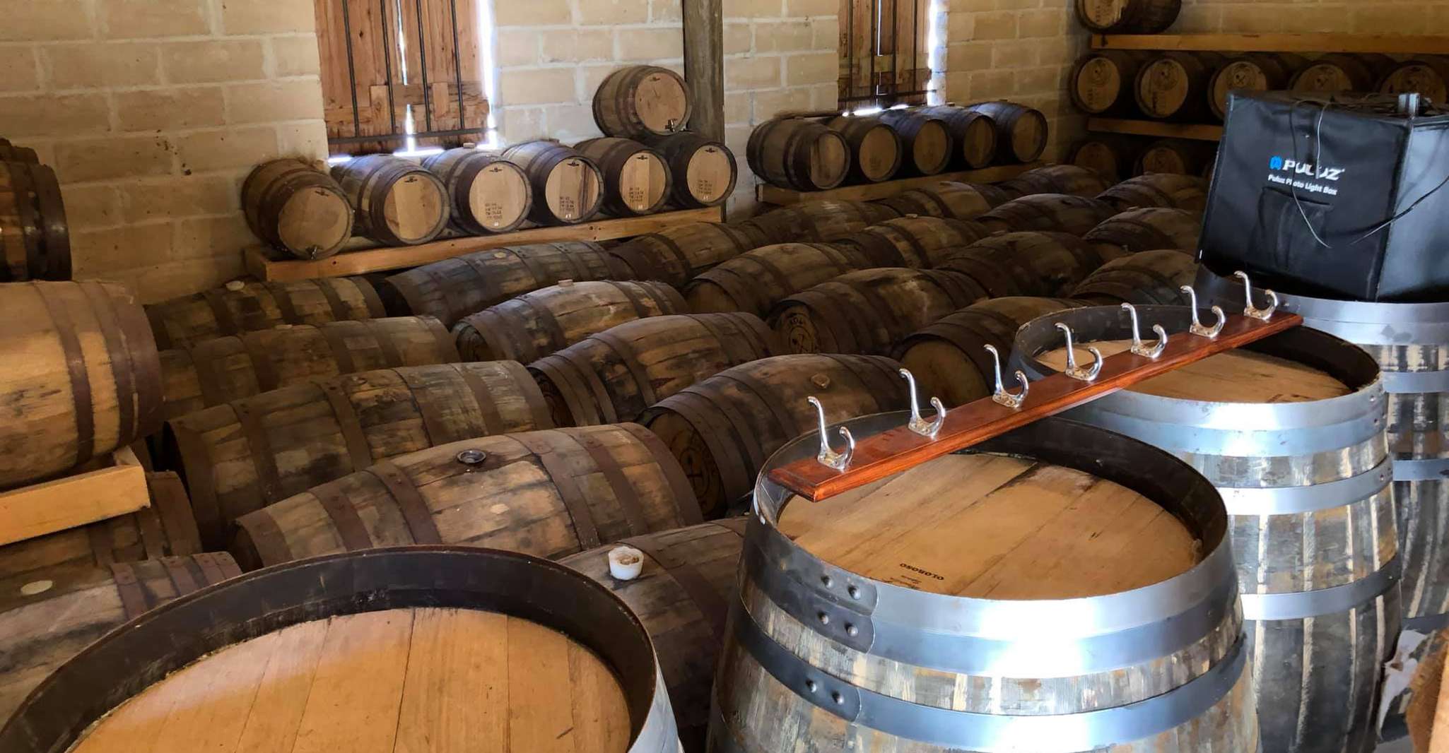 Von Canberra, Winery, Distillery & Tasting Tour mit Mittagessen - Hizvo