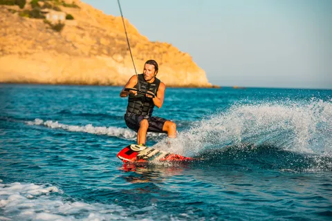 Plage de Super Paradise : Expérience de Wakeboarding