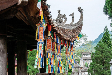 Hanoi: Perfume Pagoda, Huong Tich Cave & Boat Tour Group Tour