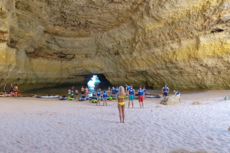 Z Albufeiry: Benagil Hidden Caves Tour kajakiem lub SUP