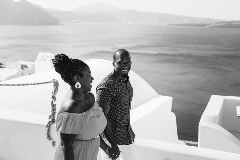 Proposal Photographer in Santorini2 Hours + 60 Photos at 2-3 Locations