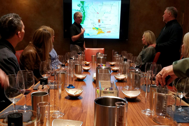 Seattle: Woodinville Guided Wine Tour with Optional Tastings