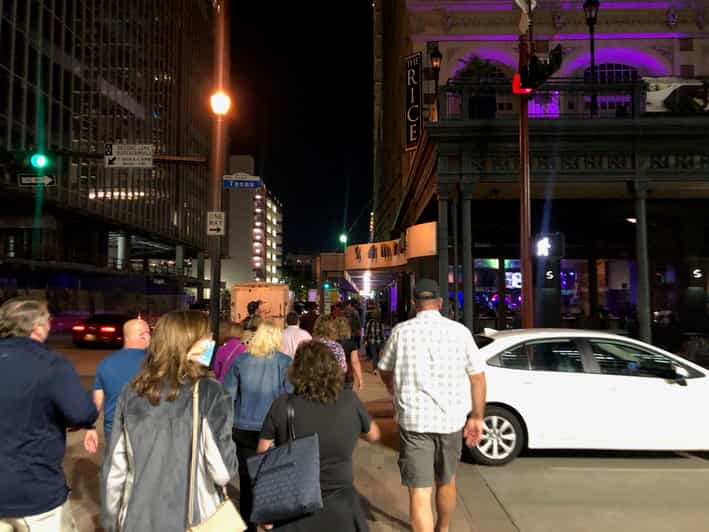 トンネルへのアクセスが可能なヒューストンのダウンタウンのアストロビル フード ツアー GetYourGuide