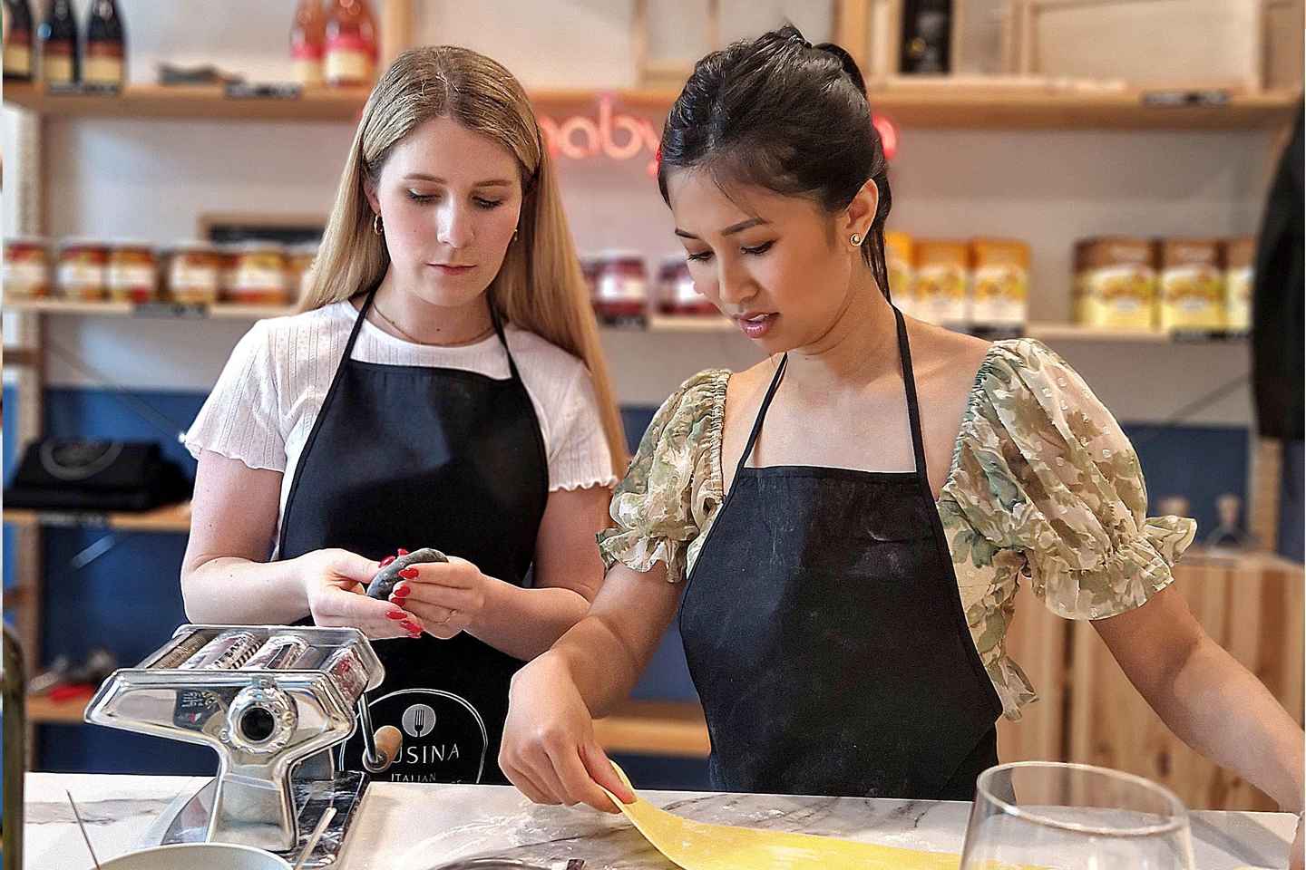 Lazise: Fresh Pasta and Tiramisù Cooking Class at Lake Garda