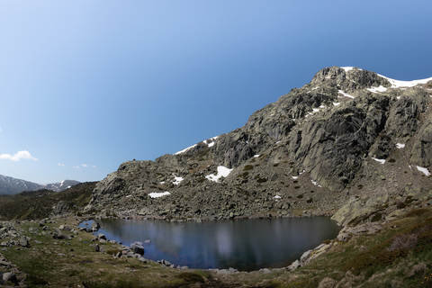 Madrid: Excursión de un día con transporte para hacer senderismo y visitar Segovia