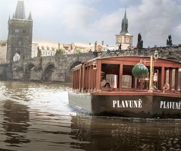 Prague: 6-Hour Tour with River Boat Cruise and Lunch