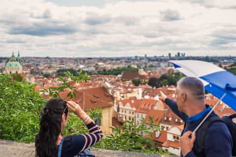 Prague : visite guidée de 6 h avec croisière et déjeuner