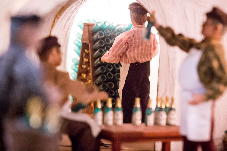 Domaine Bacchus: miniature vineyard & Champagne tasting