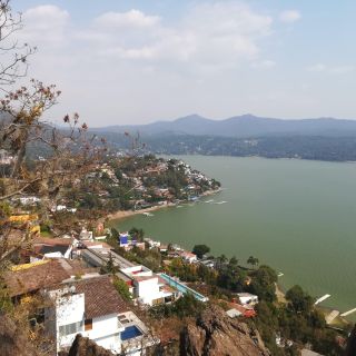 From Mexico City: Private Tour to Valle de Bravo