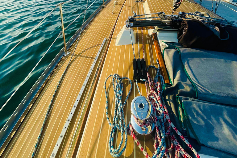 Old Plank Adventures: Sail into a Deep, Relaxed State Morning Departure (2 Hour)