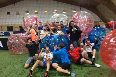 Bubble Football à Hambourg près de la ville (en intérieur sur gazon artificiel)Bubble Football Hamburg près de la ville (en intérieur sur gazon artificiel)