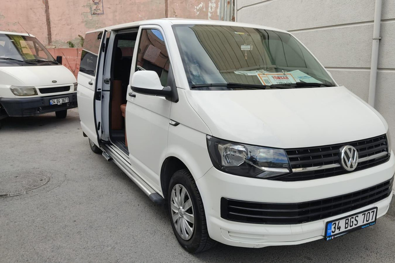 Istanbul: Private Airport Transfer