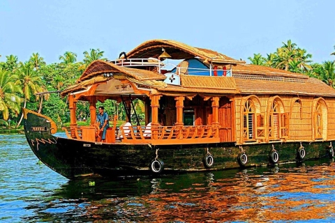 Kerala met de auto en chauffeur: 9-daagse rondreis met verblijf in een woonboot