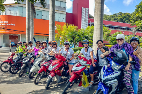 Scopri i siti e la cultura locali di Saigon in moto