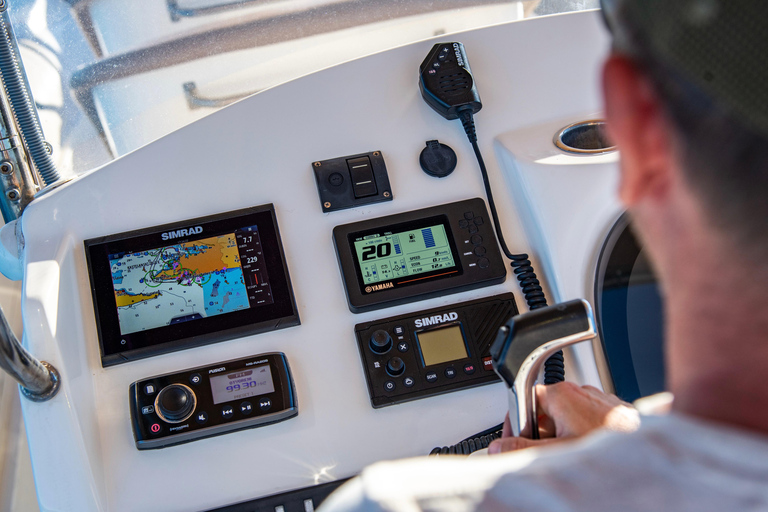 Visite privée du lagon bleu et des 3 îles en bateau à moteur