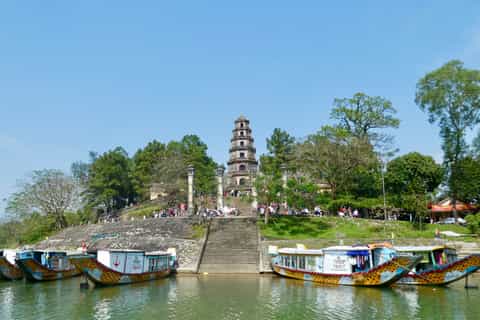 Hue: Royal Tombs and Thien Mu Pagoda Private Guided Tour
