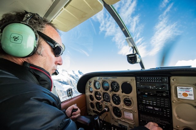 Visit Mt Cook 55-Minute Scenic Flight in Helicopter or Ski Plane in Lake Tekapo