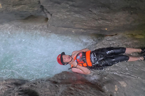 Cebu: Oslob valhajsskådning Canyoneering privat upphämtning