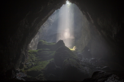 Od Hue: prywatna wycieczka z przewodnikiem do jaskini Phong Nha z lunchem