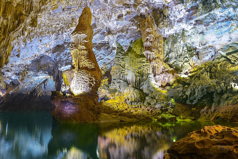 Desde Hue: visita guiada privada a la cueva Phong Nha con almuerzo