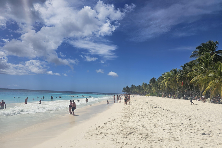 VIP tour to Saona Island by speedboat with a visit to paradise beaches SAONA ISLAND VIP SPANISH