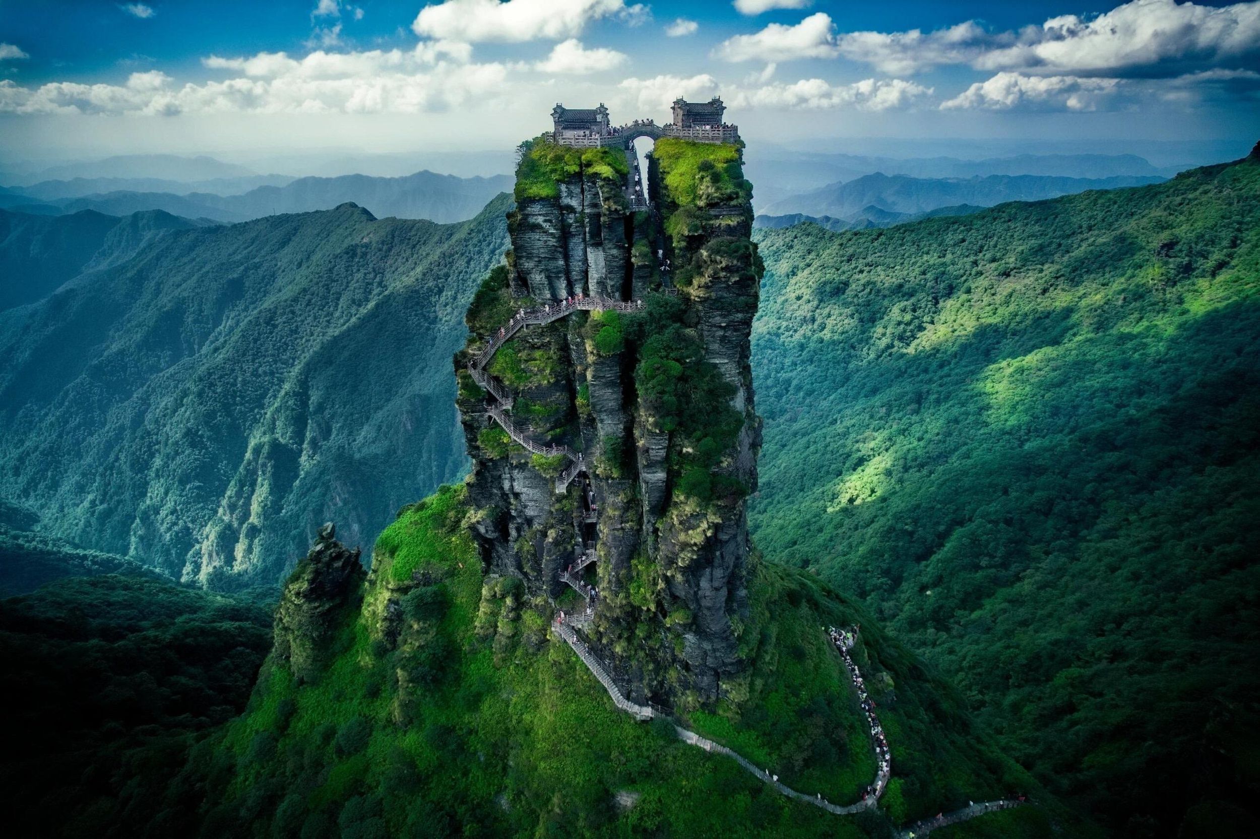 Guiyang: Tagestour zum Fanjing-Berg und zum Qianlingshan-Park