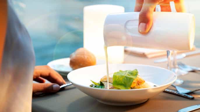 Paris: 2-Hour River Seine Lunch Cruise