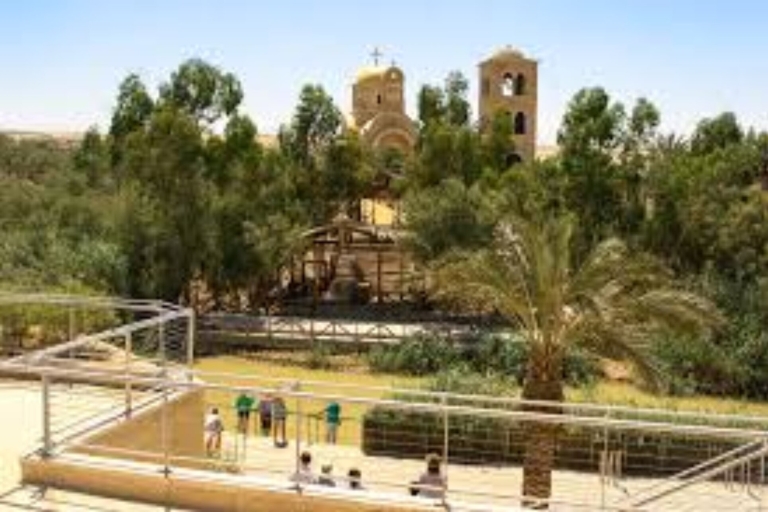 Zur Taufstelle und zum Toten Meer von Amman aus.Tagestour zum Toten Meer und zur Taufstelle