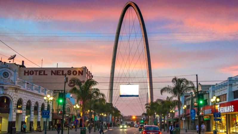 Tijuana: Guided City Tour with Local Food and Beer Tasting