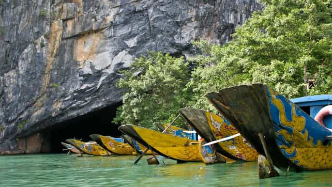 from hue private guided tour to phong nha cave with lunch