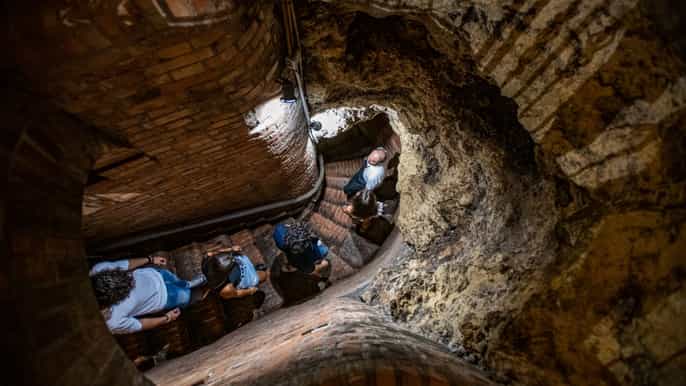 montepulciano visita guidata alle cantine storiche e degustazione di vini
