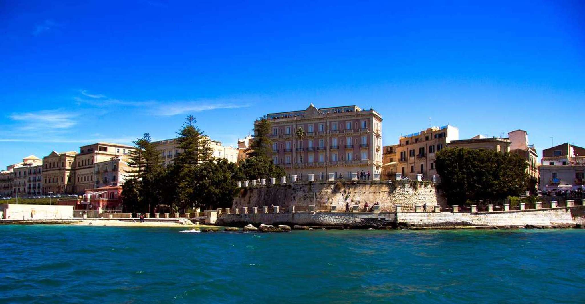 Siracusa, Ortygia Island Boat Tour with Grotto Visit - Hizvo