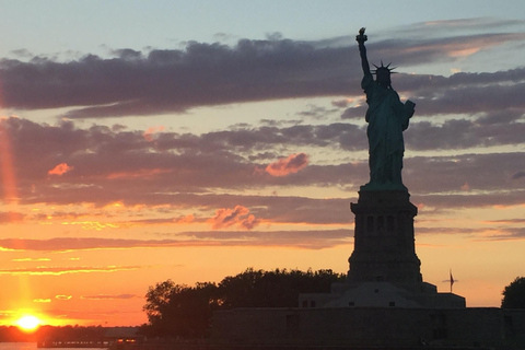 NYC: Crociera del cacao al tramontoNew York: crociera al cacao al tramonto