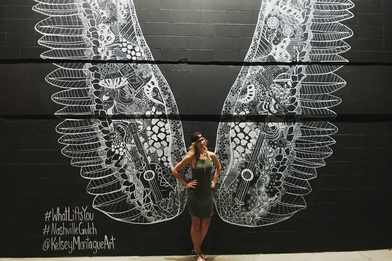 Nashville: Sights, Street Art & Brewery Tour by Golf Cart