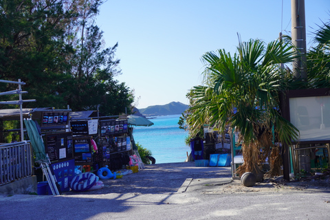 Naha: dagtocht naar het eiland Tokashiki met lunch