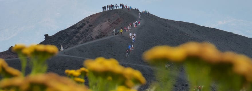 Sicile : Randonnée guidée des cratères du versant nord de l'Etna