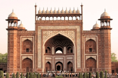 De Jaipur: Excursão guiada ao Taj Mahal e Agra de carroCarro com motorista+ Guia+ Entrada,+ Almoço