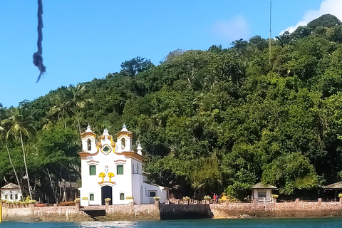 Salvador: Private Boat Tour at Frades Island