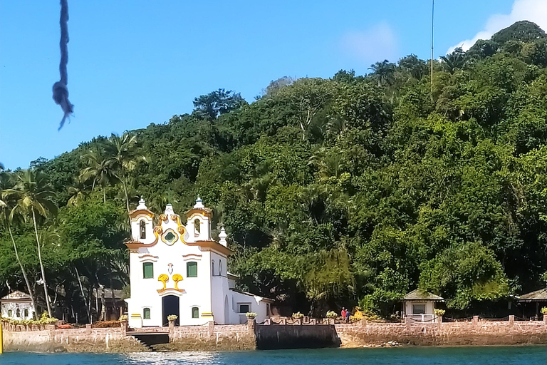 Salvador: Private Boat Tour at Frades Island