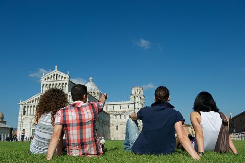 Da Firenze: Tour guidato PRIVATO di un'intera giornata a Pisa e Lucca