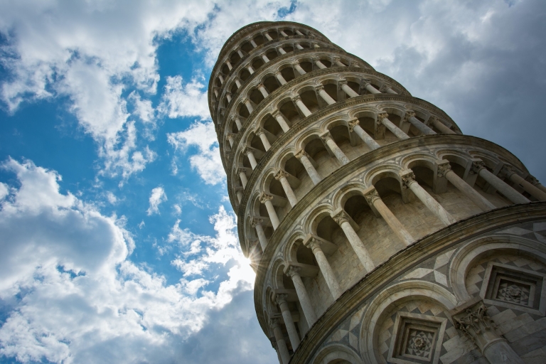Von Florenz aus: PRIVATE Ganztagestour durch Pisa und Lucca mit FührungGeführte Tour durch Pisa