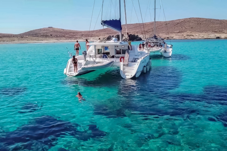 Mykonos : croisière en catamaran de luxe avec déjeuner et boissons