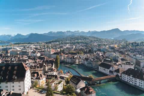 lucerne 2hour walking tour to chapel bridge and old town
