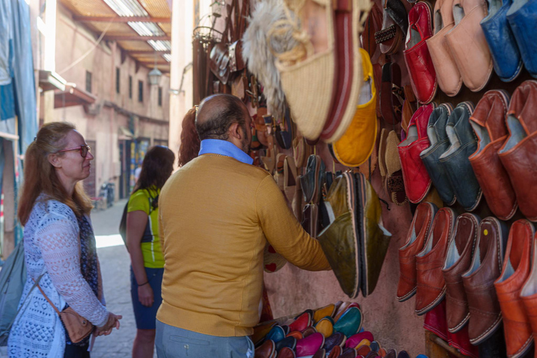 Marrakech: Historical Monuments, Souks & Medina Guided Tour Shared Group Walking Tour in English– From the Meeting Point