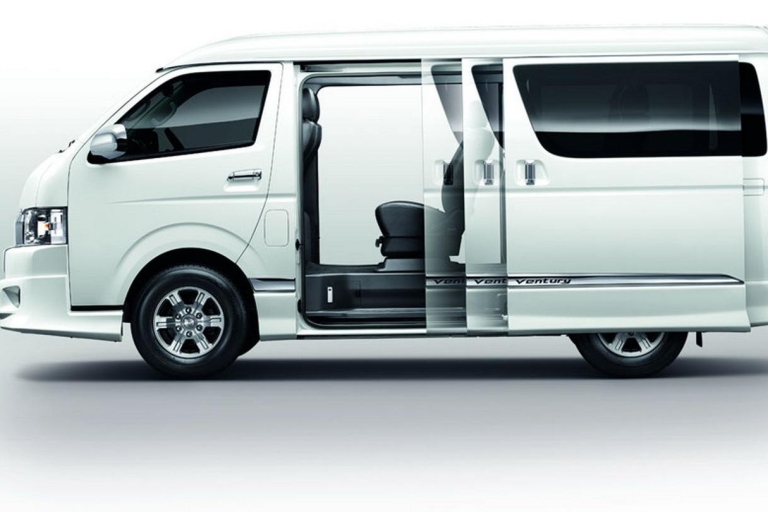 Khao Lak: alquiler de minivan y conductor privado de 8 horas