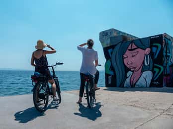 Athen: E-Bike Seaside Tour mit Guide