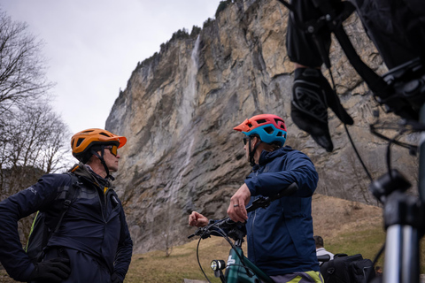Intermediate E-Bike Tour to the Lauterbrunnen Waterfalls